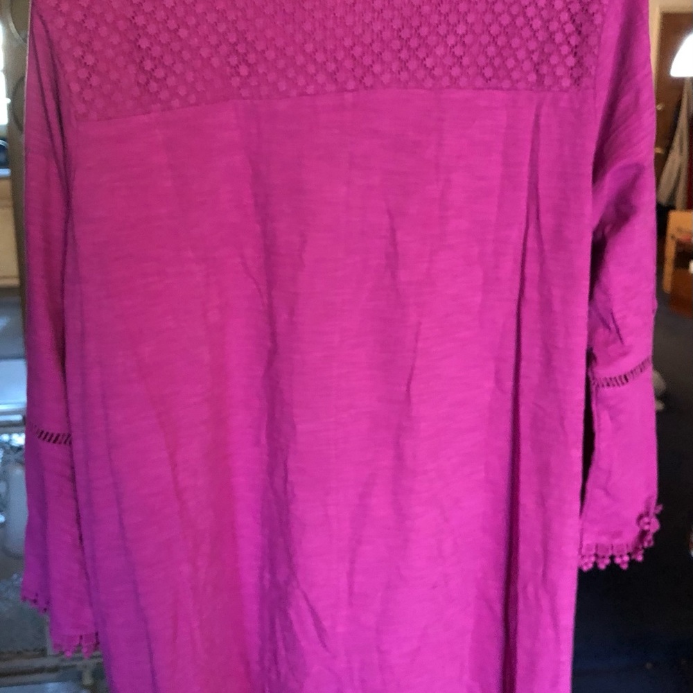 Avenue women’s magenta blouse, size 18/20, new, never worn with original tag.
